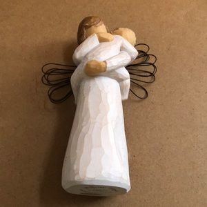 Willow Tree Angel’s Embrace new without box.